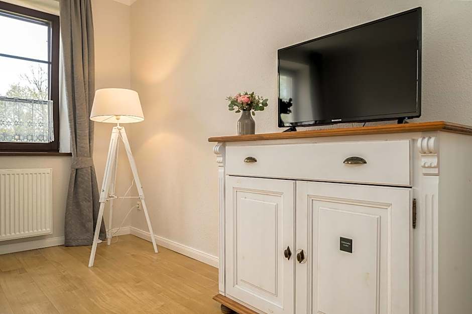 Reetdachhotel - Residenz am Ostufer