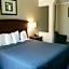 Harbor Inn & Suites