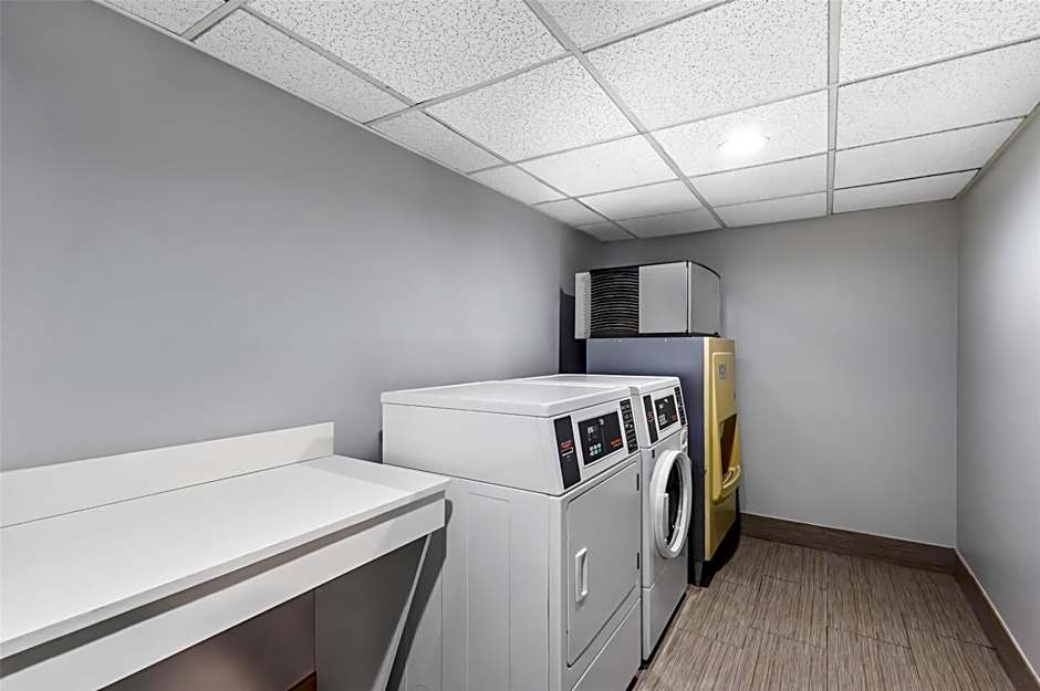 Spark by Hilton Alpharetta Roswell