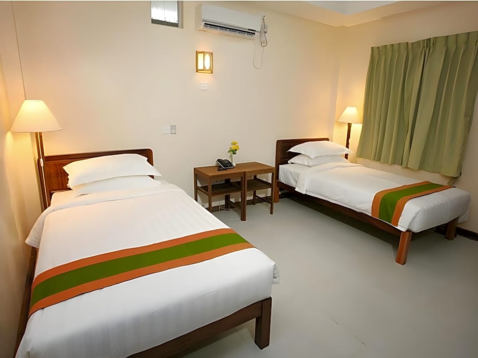 Hotel June Business Bed Breakfast