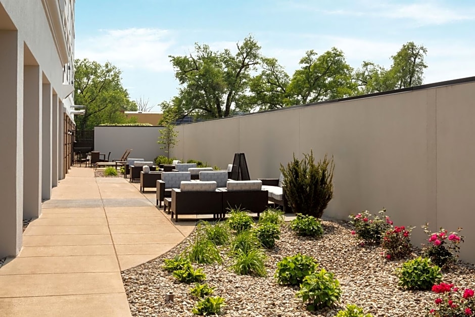 Courtyard by Marriott Louisville Airport