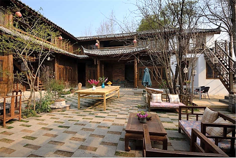 Blossom Hill Inn Lijiang Eminentland