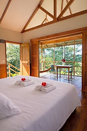 Premium Jungle King Bungalow – Sea View