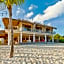 Punta Blanca Beachfront Suites
