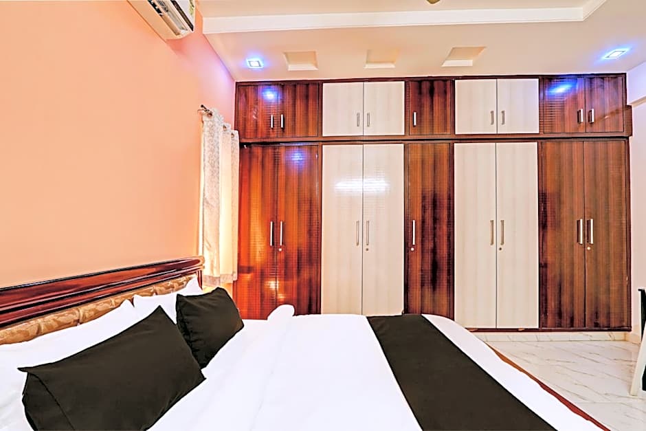 Collection O Q Suites Madhapur – Hyderabad, 