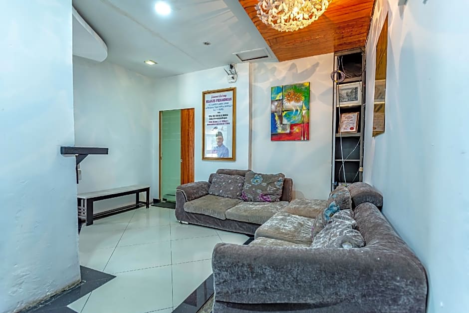 OYO 43960 Laksamana Executive & Boutique Hotel