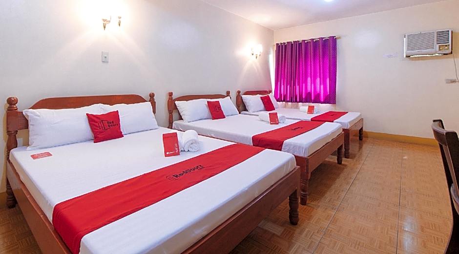 RedDoorz @ Golden Victory Hotel Mabalacat Pampanga