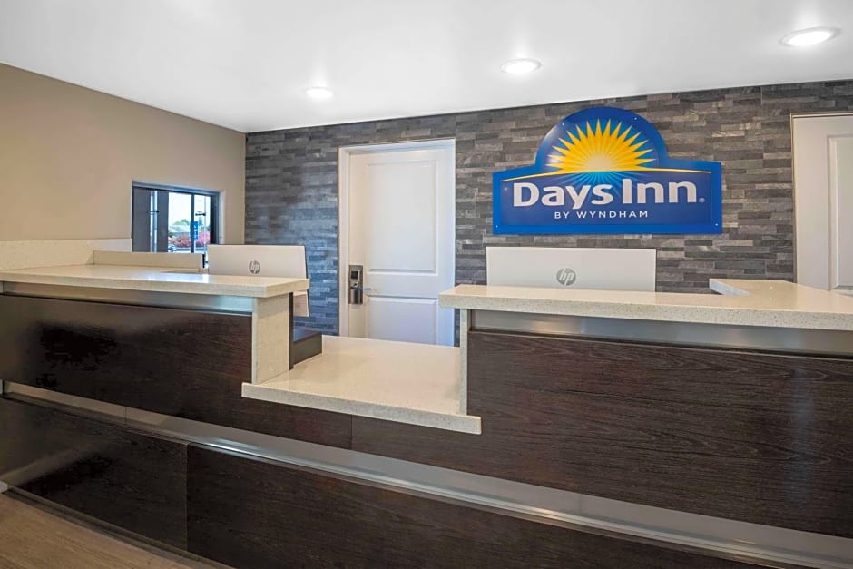 Days Inn by Wyndham Galt