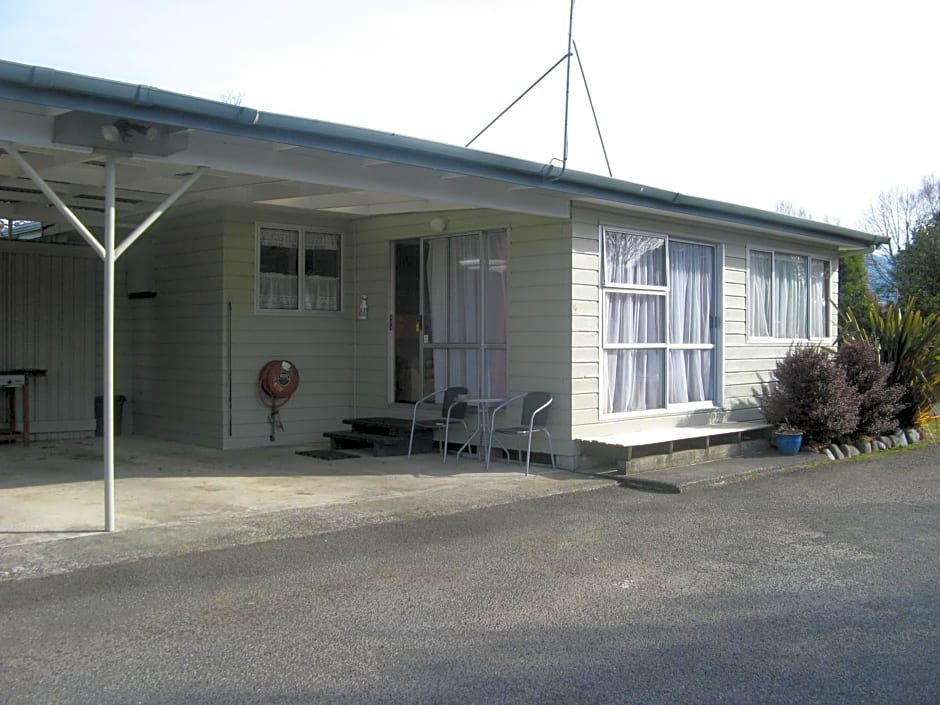 Tongariro River Motel