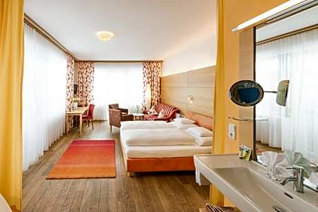 Suite with Mountain View