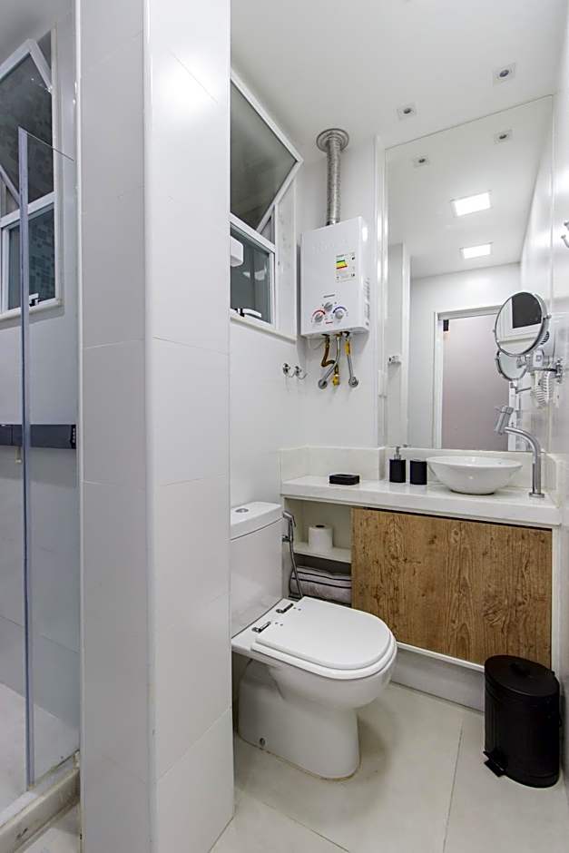 STUDIO ACONCHEGANTE à 3 min da praia de copa!