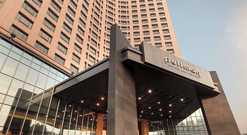 Pullman Anshan Time Square Hotel