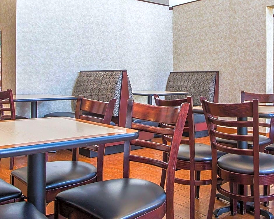 Quality Inn & Suites Franklin