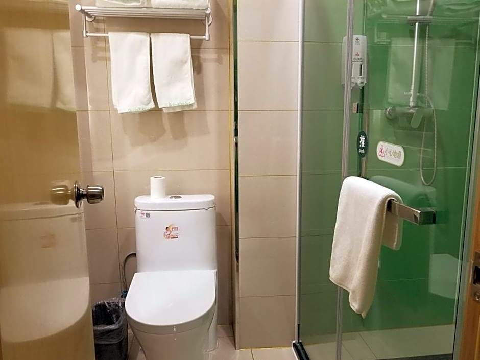 GreenTree Inn Heze Changcheng Road Tianhua E-commerce Logistics Park Express Hotel