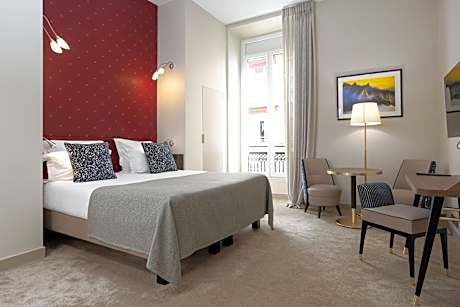 Superior Room with City View
