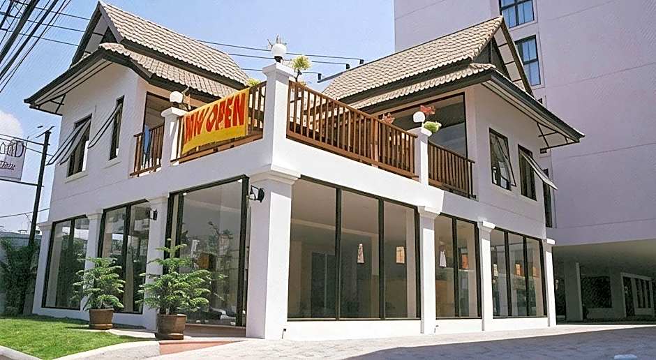 Diamond City Place Hotel