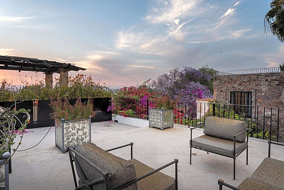 Villa Garita, 6BR Designer Villa with Heated Pool in Centro