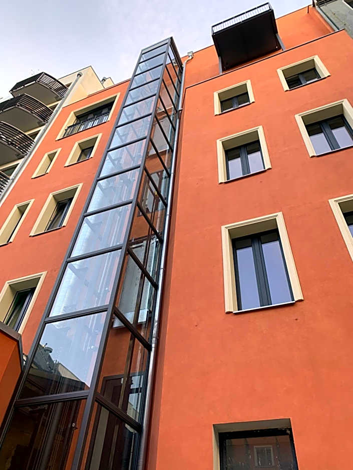 Art Apartments