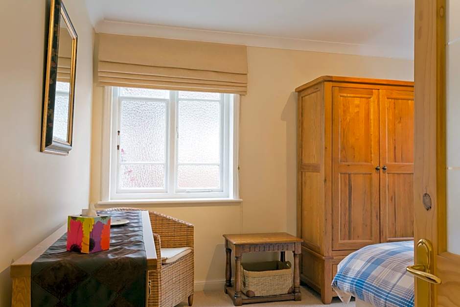 Poplar House Serviced Apartments