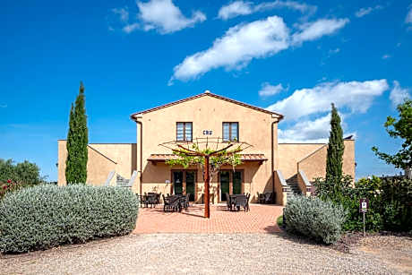 Podere Vignanova Accommodations & SPA