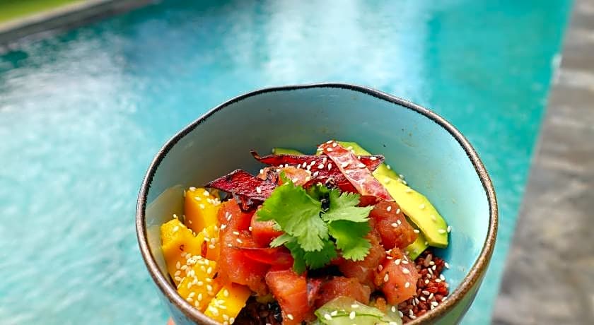 seno guesthouse and cafe