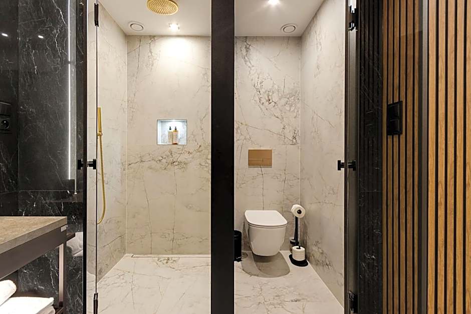 Art Suites Luxury Hotel