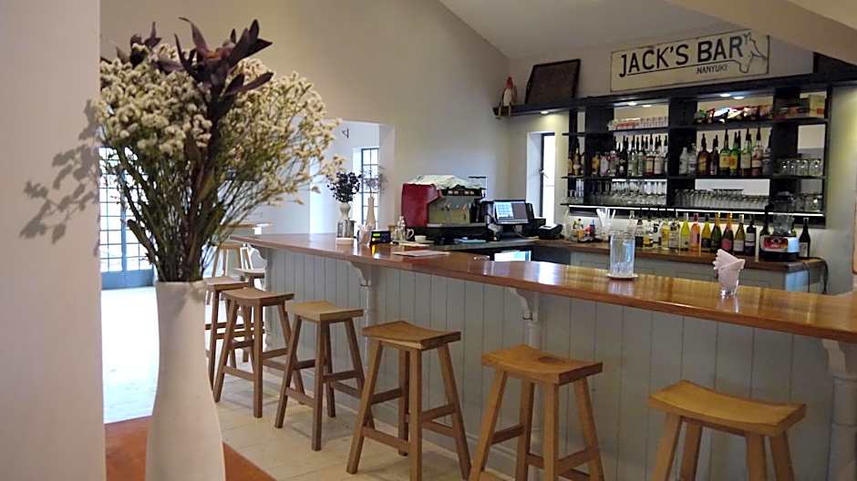 Soames Hotel & Jack' s Bar