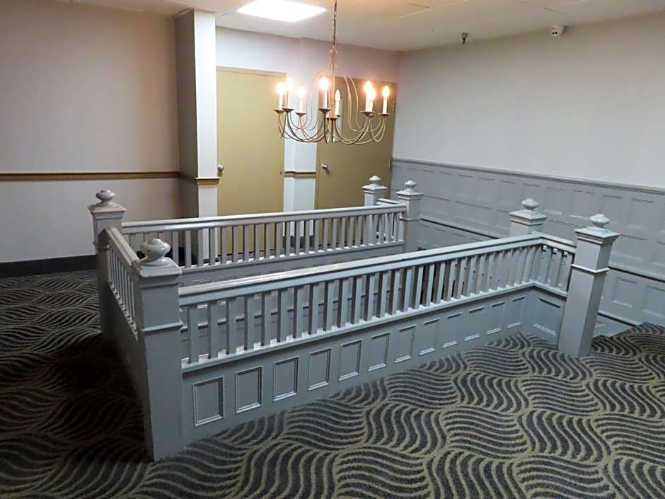 St. Charles Hotel - Hudson