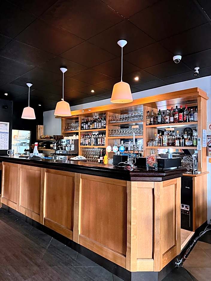 Savoy Hotel & Restaurant