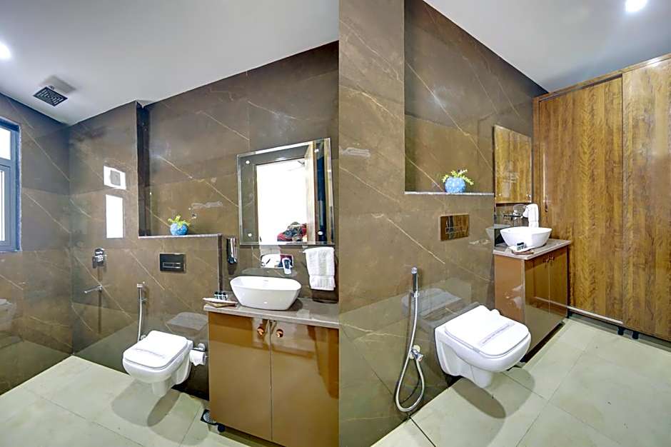 360 Degree Hotel Medicity