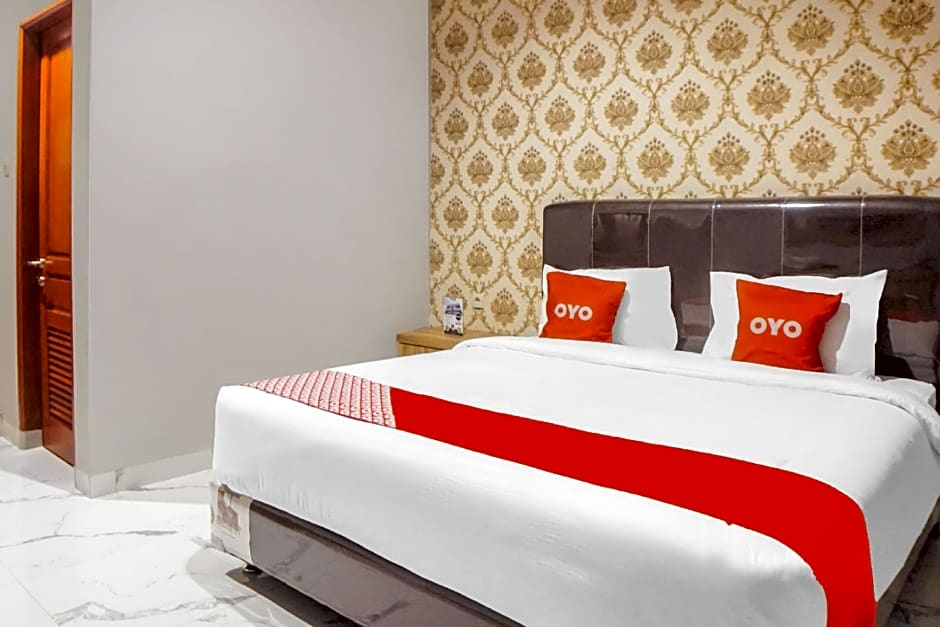 SUPER OYO Capital O 92066 Papakoel Hotel & Cafe