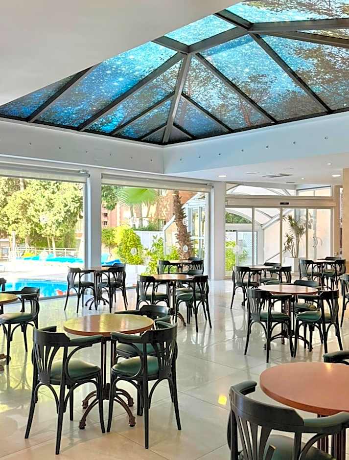 Aparthotel BCL Levante Club