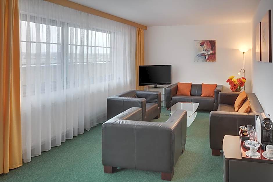 Hotel Oya