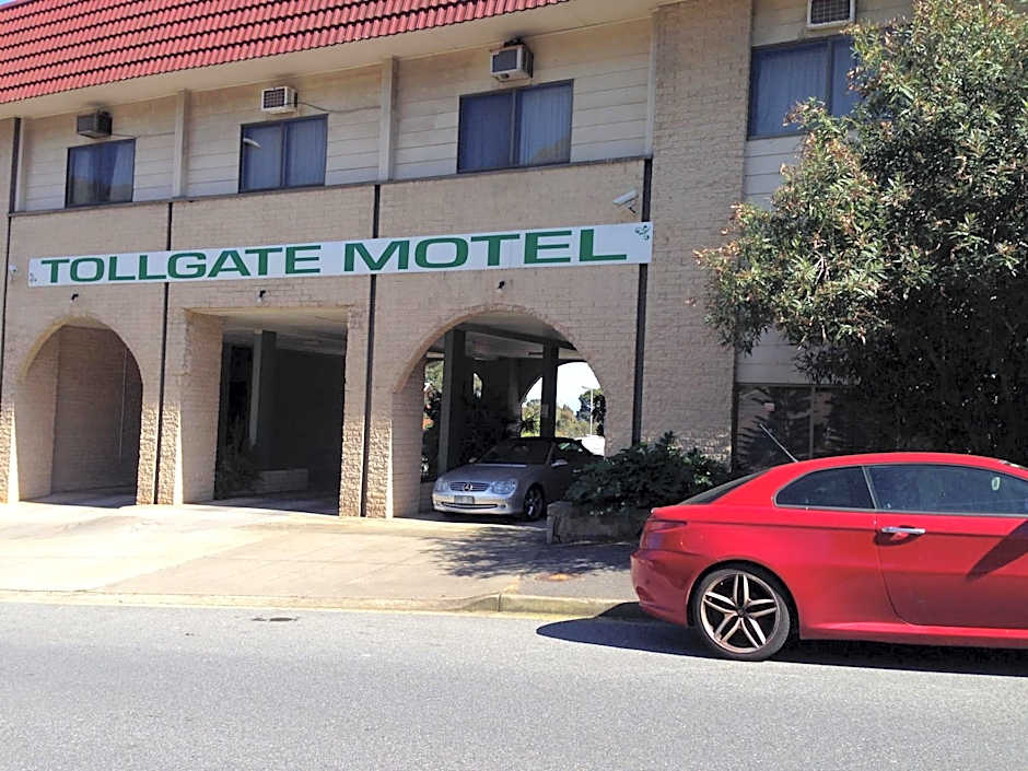 Tollgate Motel