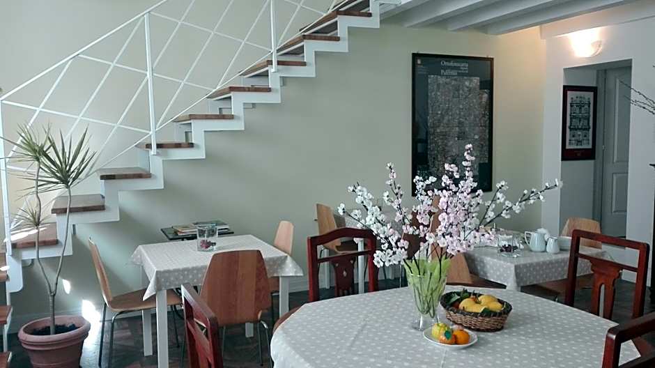 Demetra Rooms