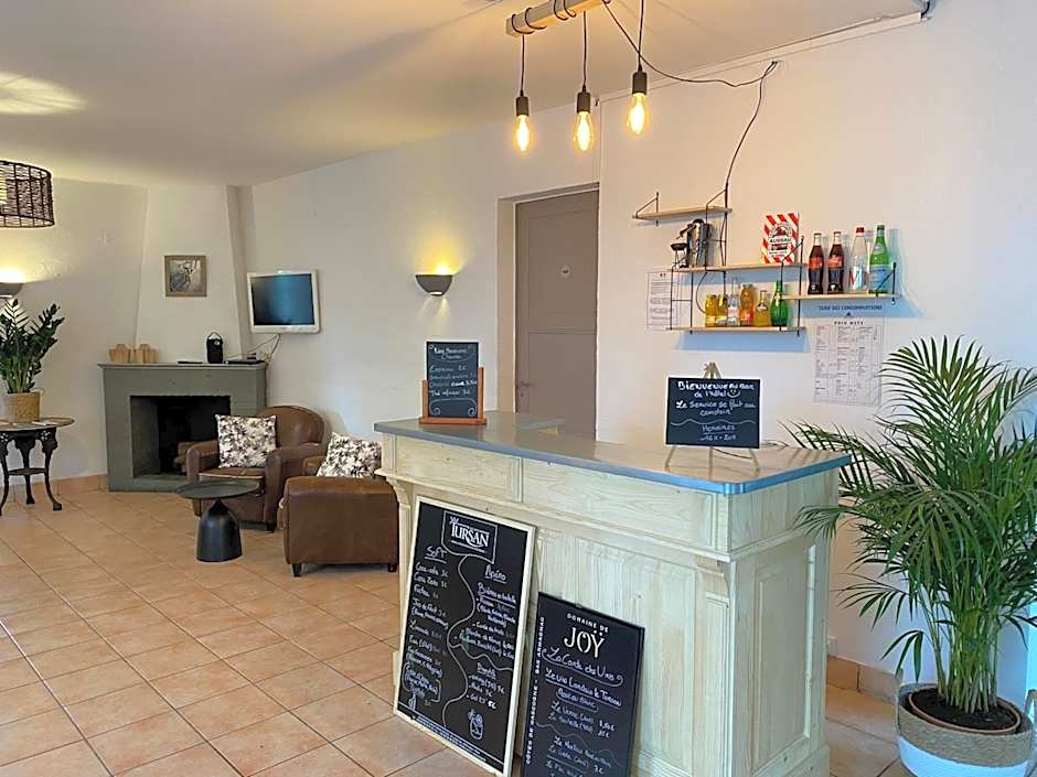 Logis Hotel Emeraude des Bois