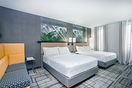 Standard Room with Two Queen Beds