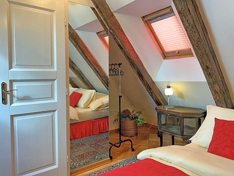 Small Luxury Palace Residence