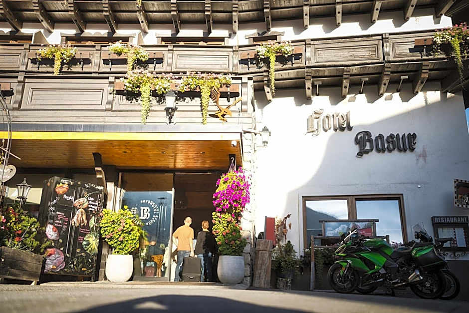 Berghotel Basur