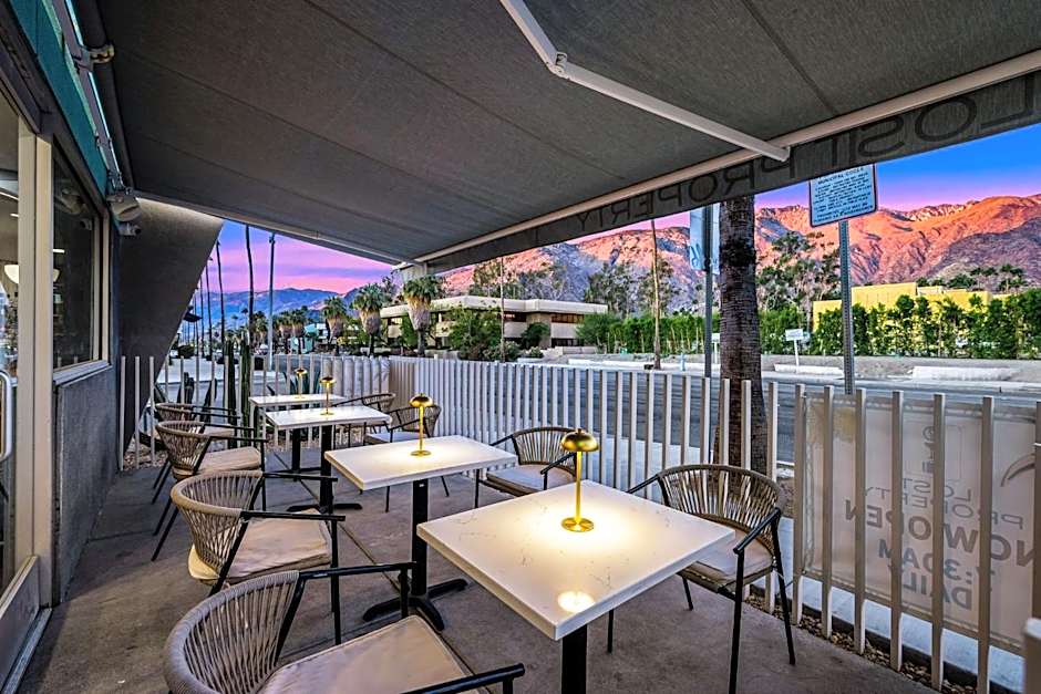 Skylark Hotel