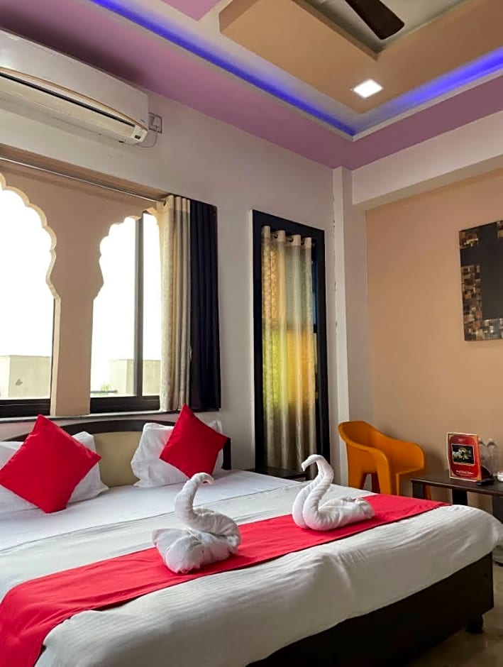 Hotel Pratap Palace