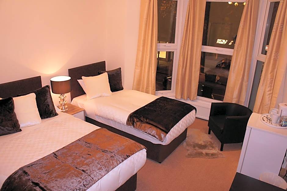 Sapphire Hotel London