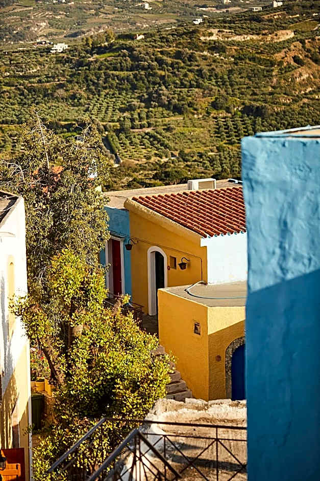 Arolithos Traditional Village Hotel