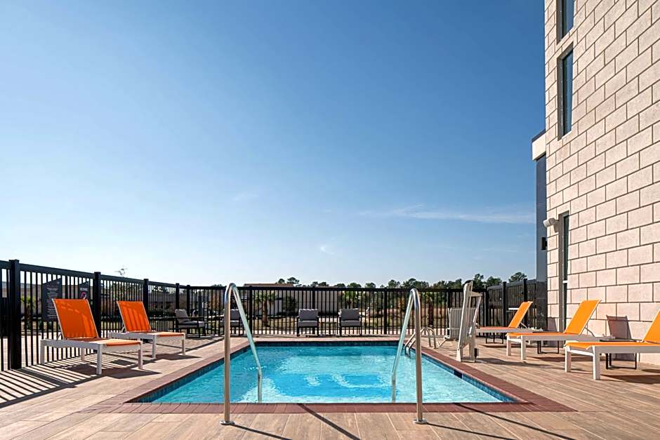 Aloft Katy Mills