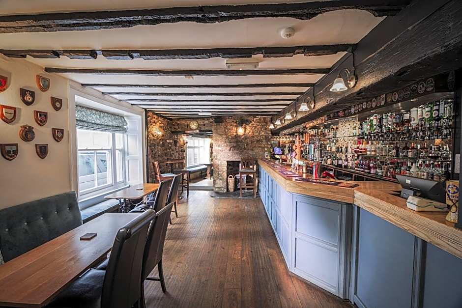 The Cromwell Arms Inn