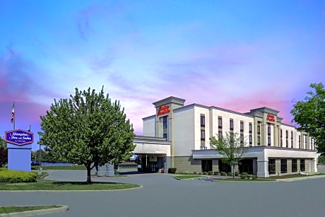 Hampton Inn & Suites West Haven