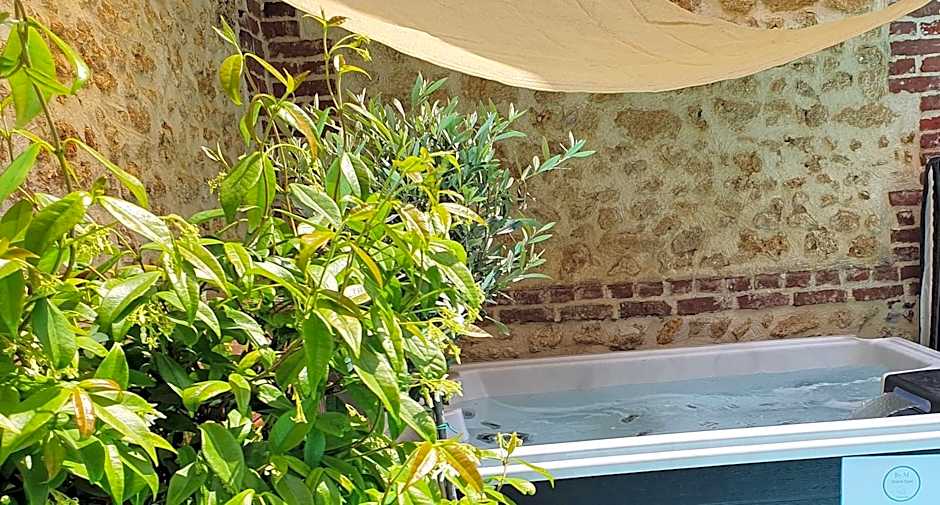 Le Trophée By M Hôtel Spa