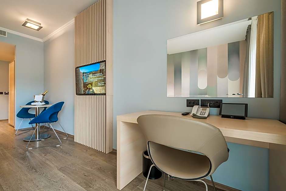 Berkeley Hotel & Day Spa