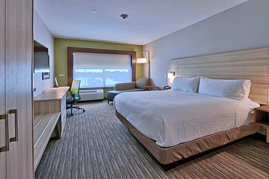 Holiday Inn Express & Suites Roswell By IHG