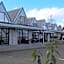 Gables Lakefront Motel